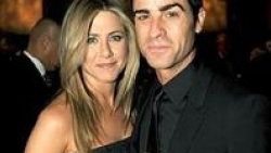 Jennifer Aniston ile Justin Theroux nişanlandı