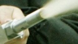 Jandarma mahkeme salonunda biber gazı sıktı
