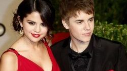 Dünyaca ünlü çift Justin ve Selena ayrıldı
