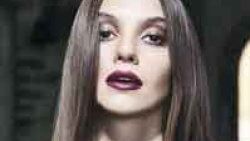 Karadayı'nın Songül’ü gotik tarzıyla poz verdi
