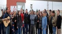 Grup Yorum'dan cezaevi önünde konser