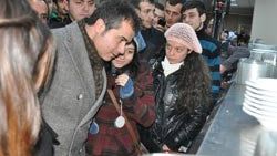 Bakan Suat Kılıç üniversite öğrencileri arasında