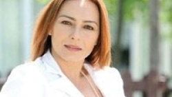 Cemile yapımcıya rest çekti
