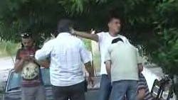 Çekim yapan gazetecilere saldırdılar - Video