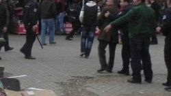 Hattınızla birlikte size de geçirelim sözü kavga çıkarttı