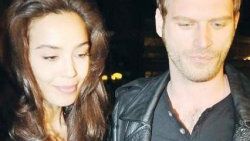 Azra ve Kıvanç derbiyi birlikte izledi