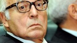 Sabih Kanadoğlu'ndan Hilmi Özkök'e sert tepki