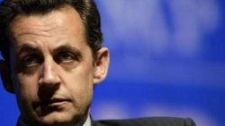 Sarkozy'ye suç duyurusu