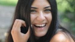Tuba Büyüküstün Azerilerin gönlünü fethetti