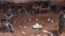 Karakol maketi üzerinde plan yapan PKK'lılar öldürüldü