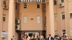 Büyükşehir olan Mardin'e aynı gün haciz geldi