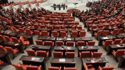 Meclis hafta sonu çalışmayacak
