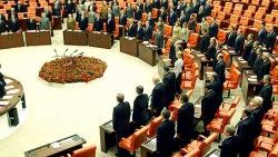 BDP'li vekil Denktaş için yapılan saygı duruşuna katılmadı