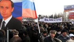 Putin'den seçim öncesi gövde gösterisi
