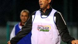 Hakan Şükür sahalara geri döndü
