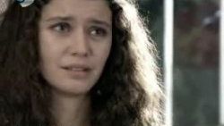 Kerim kaçıyor Fatmagül kovalıyor – İzle