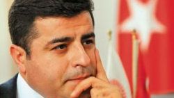 Demirtaş: Depremin ardından ikinci facia yaşanıyor