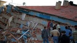 46 saat sonra Van Erciş'te mucize