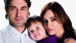 Örnek çift Sema ve Burak boşanıyor