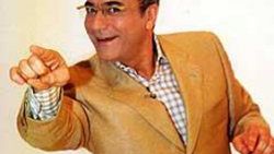 Mehmet Ali Erbil'e Van tokadı