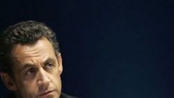 Sarkozy'den inkar yasasına itiraza ilk yorum