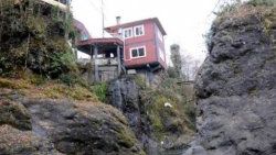 Rize'de kaya üstüne lokanta yaptılar
