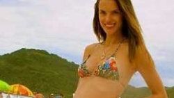 Alessandra Ambrosio'dan hamile pozu