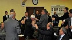 CHP'de tekme-tokat kavga