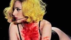 Lady Gaga kan banyosu yaptı mı