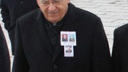 Hurşit Tolon duruşmada rahatsızlandı