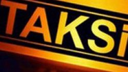Sarhoş kadın taksiyi alıp kaçtı