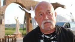 Sümer Tilmaç hastaneye kaldırıldı