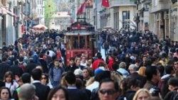 Türkler mutlulukta dünya üçüncüsü