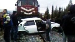 Hemzemin geçitte kaza: 2 ölü