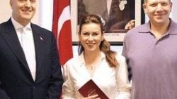 İpek Tuzcuoğlu boşandı