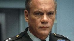 Seinfield'ın Mr.Kruger'ı kendisini vurdu