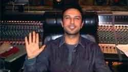 Tarkan'dan mega anlaşma
