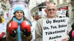 Taksim'de tuzluğa meydan dayağı