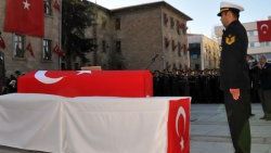 Şehit Astsubay Akbaş toprağa verildi