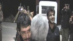Serbest kalan Cihan Kırmızıgül'ü Sebahat Tuncel karşıladı