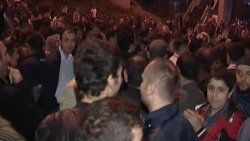 Sultanbeyli halkı yolu trafiğe kapattı