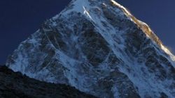 Çin hızlı tren için Everest'i delecek
