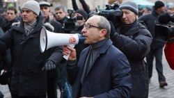 Ukrayna'da bir Belediye Başkanı sırtından vuruldu