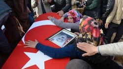 Vanlı şehit korucular son yolculuğuna uğurlandı