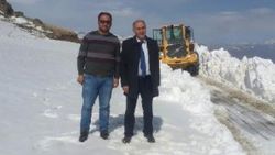 Hakkari'de karla mücadele çalışması