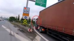 TEM otoyolunda film sahnelerini aratmayan kavga