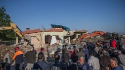 Samsat'ta deprem nedeniyle okullar bugün tatil