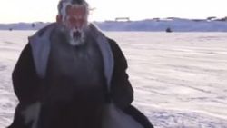Kuzey Kutbu Maratonu'nda koşarken buz tuttular