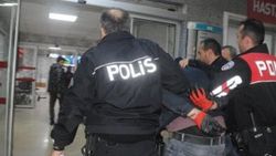 Cezaevi firarileri çaldıkları ciple ortalığı birbirine kattı