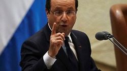 Hollande: Avrupa Trump'a güçlü bir yanıt vermeli